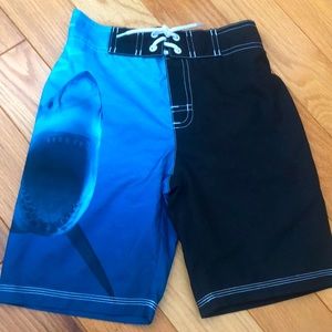 Gymboree Size 5-6 Shark Trunks W lining